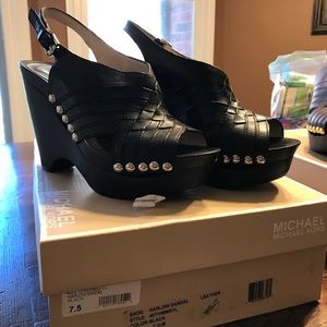 EUC Michael Kors Sandals